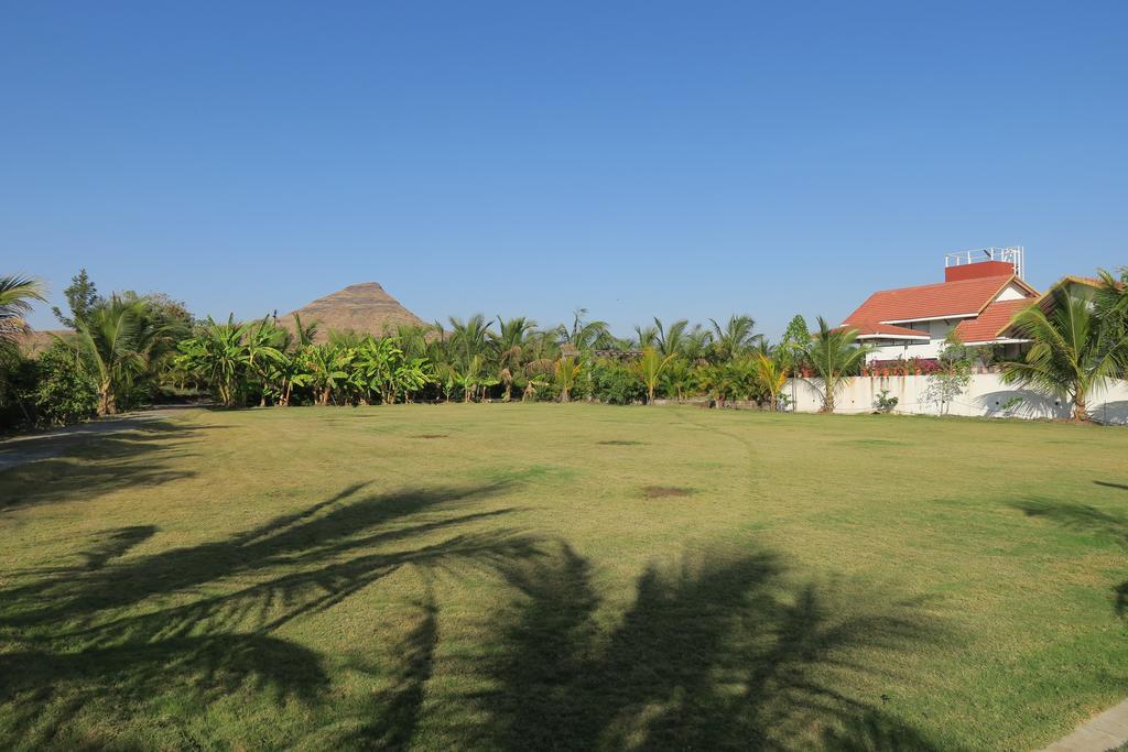 The Green Estate Resort Nāsik Eksteriør bilde